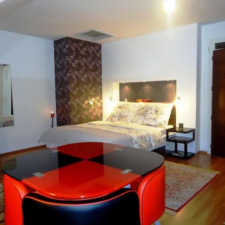 فندق مبيت وإفطار Buda Panzio 3*